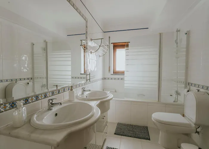 53 - The Daisy Moon House Semesterbostad